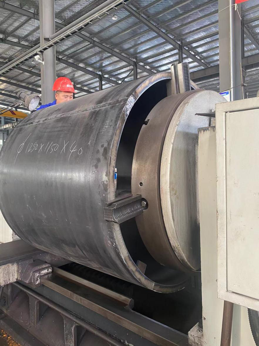 Bạn biết gì về vật liệu bề mặt của băng tải con lăn?