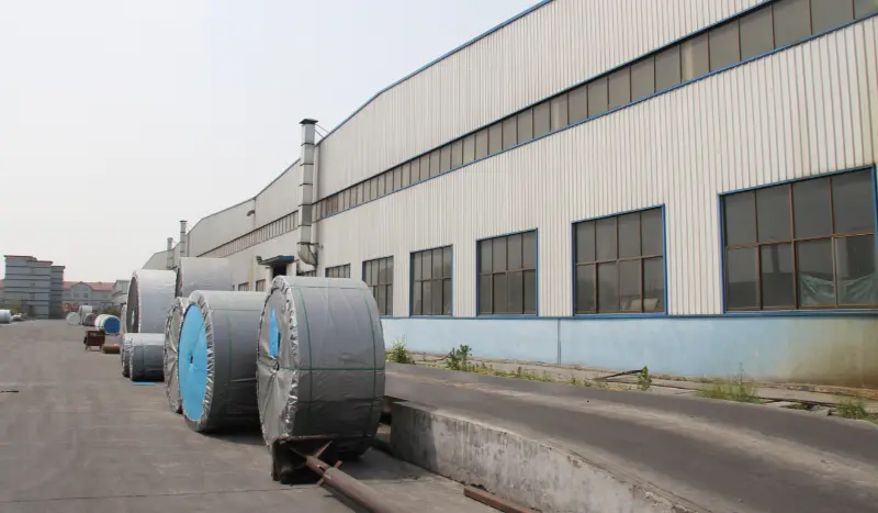 Băng tải cao su công nghiệp là gì
